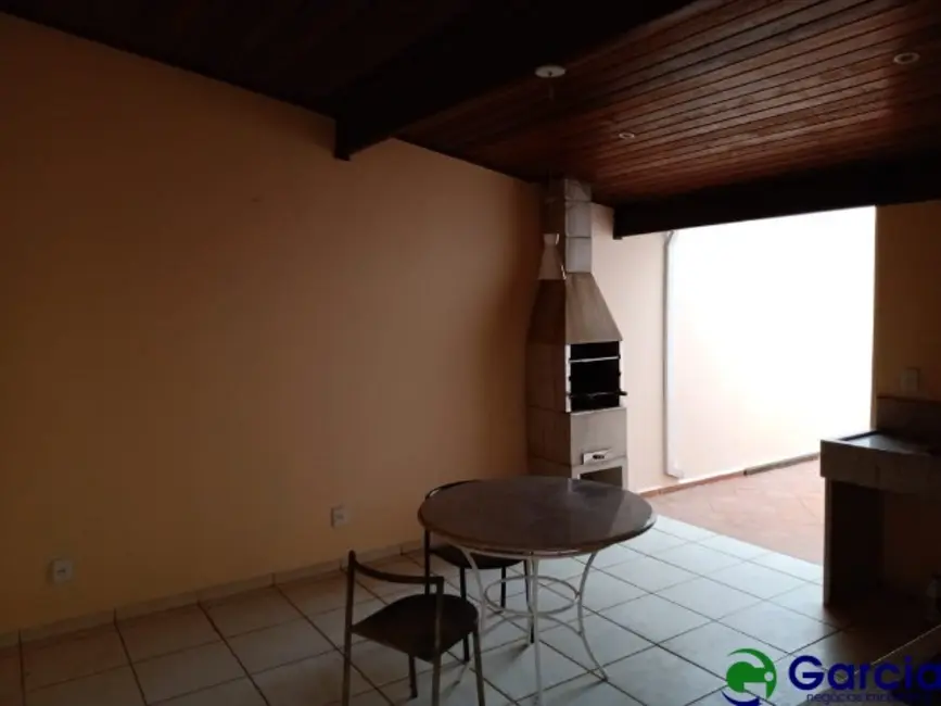 Foto 1 de Casa com 2 quartos à venda e para alugar, 110m2 em Mogi Guacu - SP
