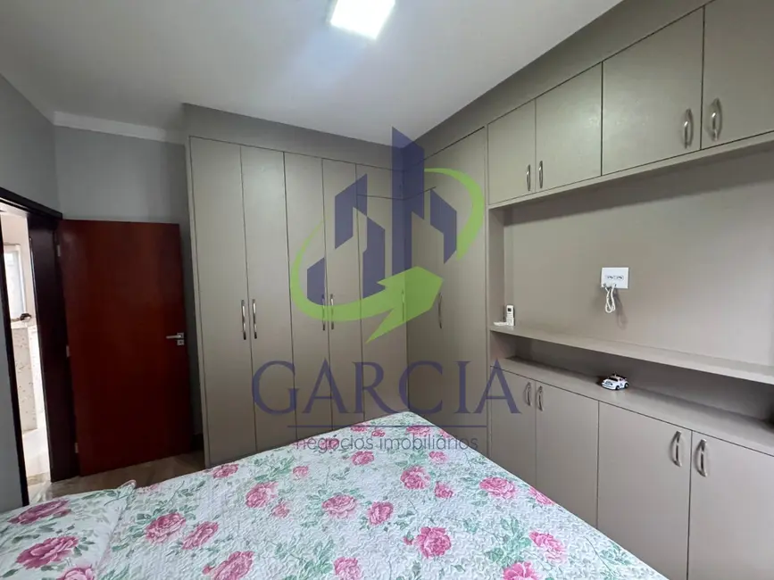 Foto 5 de Casa com 3 quartos à venda, 220m2 em Estiva Gerbi - SP