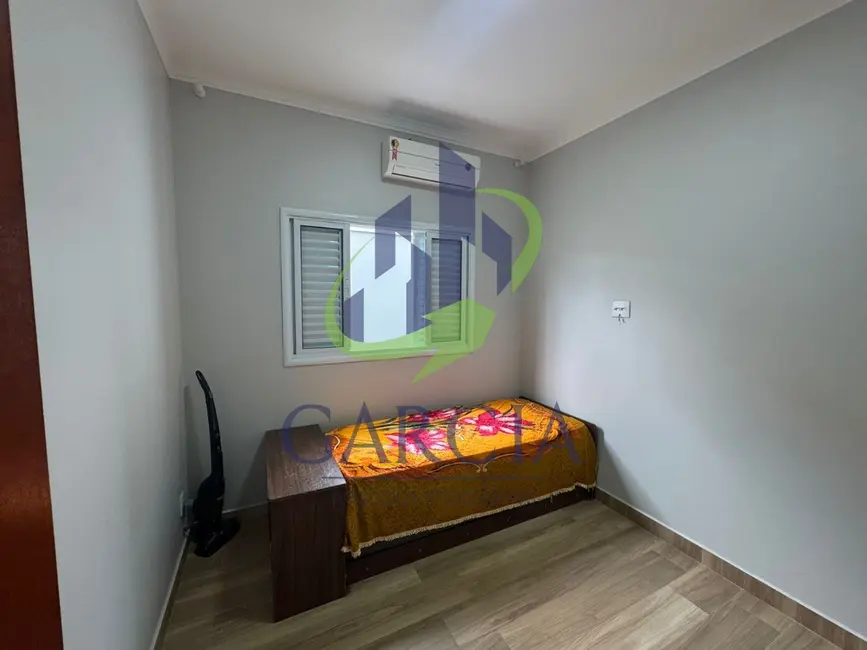 Foto 6 de Casa com 3 quartos à venda, 220m2 em Estiva Gerbi - SP