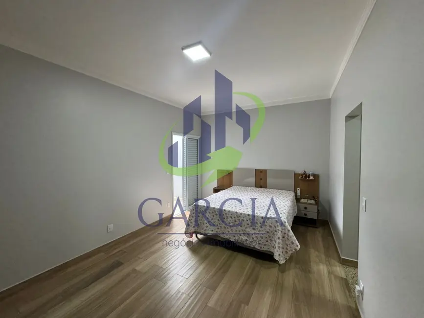 Foto 8 de Casa com 3 quartos à venda, 220m2 em Estiva Gerbi - SP