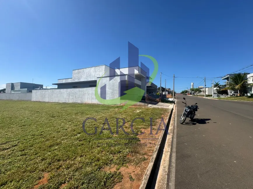 Foto 6 de Terreno / Lote à venda, 330m2 em Estiva Gerbi - SP