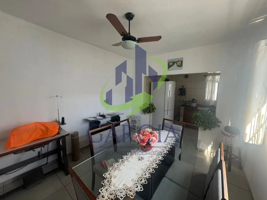 Foto 8 de Casa com 5 quartos à venda, 178m2 em Parque São Camilo, Mogi Guacu - SP