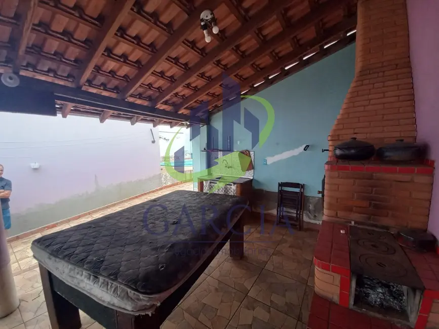 Foto 4 de Casa com 2 quartos para alugar, 110m2 em Jardim Tabajara, Mogi Guacu - SP