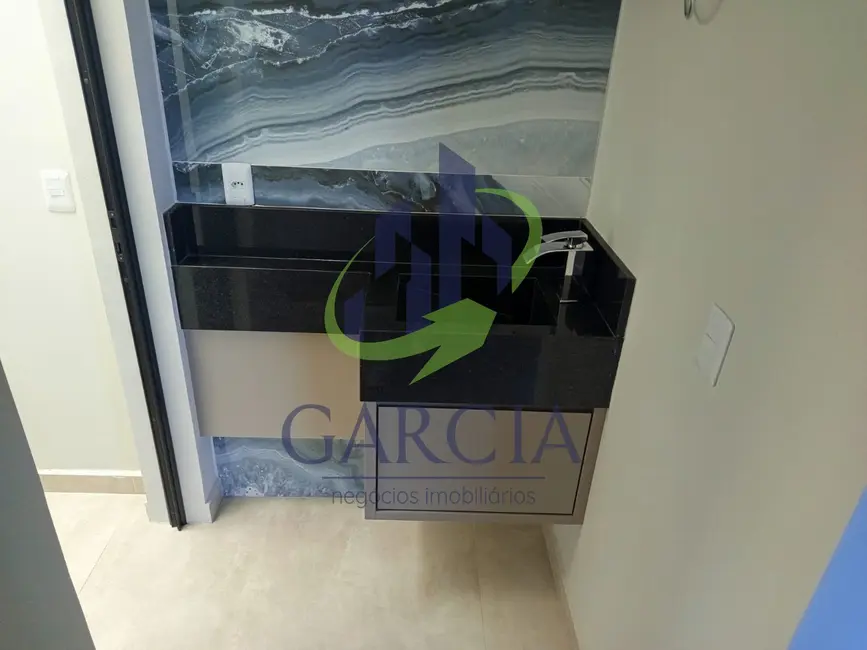 Foto 2 de Casa com 4 quartos à venda, 305m2 em Distrito Industrial I José Marangoni, Mogi Mirim - SP