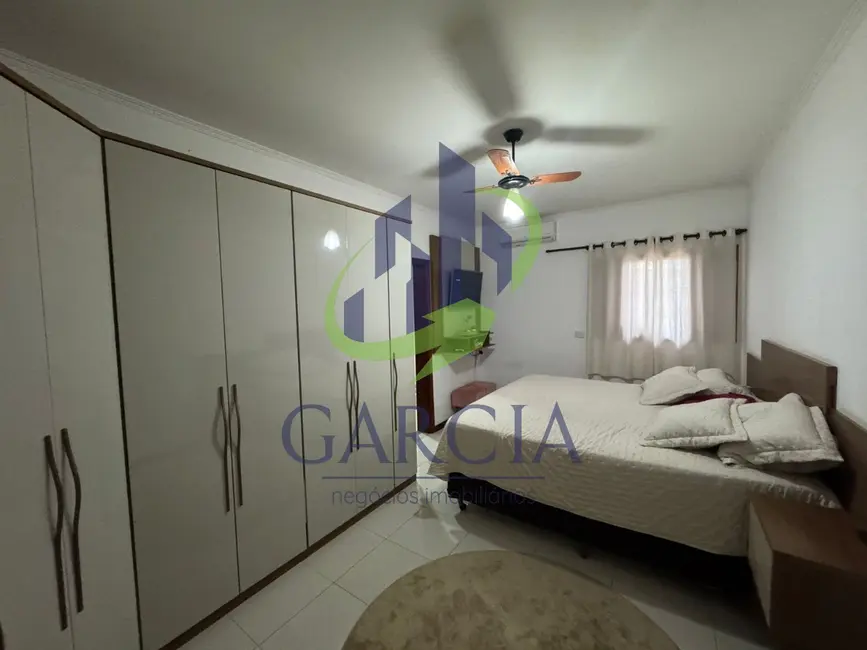 Foto 7 de Casa com 4 quartos à venda, 380m2 em Jardim Santa Helena, Mogi Guacu - SP