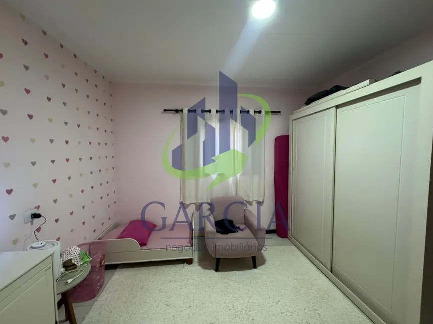 Foto 8 de Casa com 4 quartos à venda, 380m2 em Jardim Santa Helena, Mogi Guacu - SP