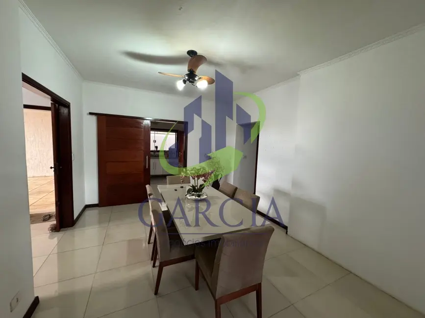 Foto 3 de Casa com 4 quartos à venda, 380m2 em Jardim Santa Helena, Mogi Guacu - SP