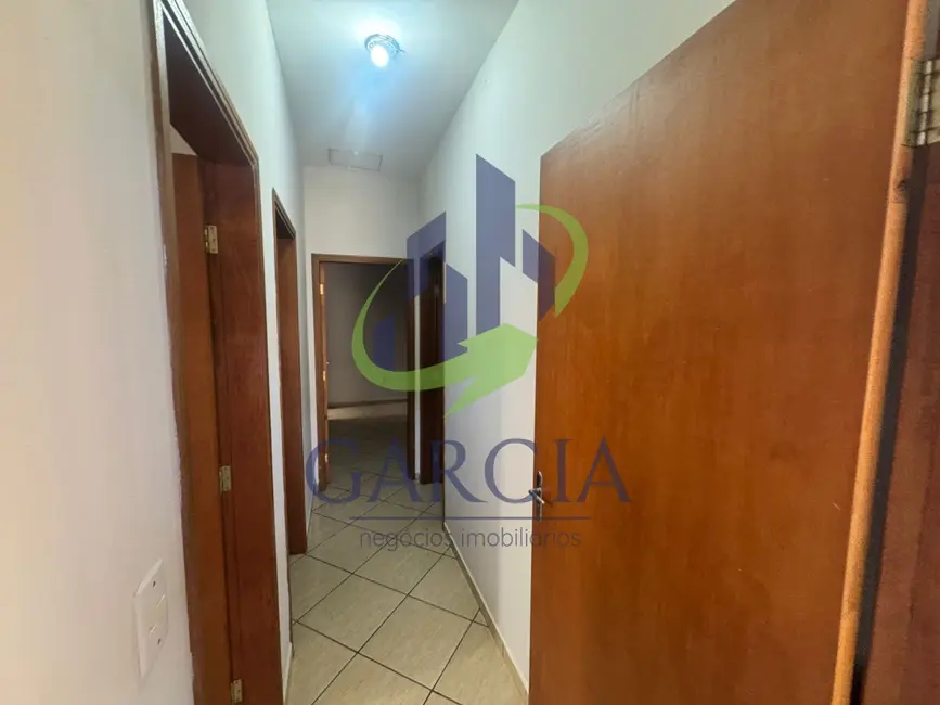 Chácara com 3 quartos à venda, 220m2 em Mogi Guacu - SP - imagem 3 Foto 3 de Chácara com 3 quartos à venda, 220m2 em Mogi Guacu - SP