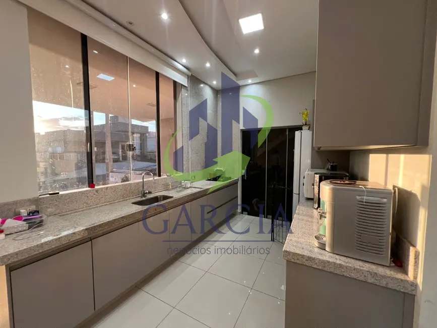 Foto 2 de Casa com 3 quartos à venda, 208m2 em Mogi Guacu - SP