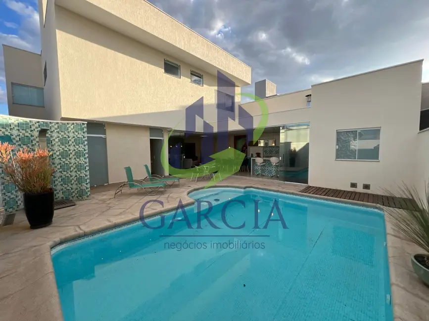 Foto 1 de Casa com 3 quartos à venda, 274m2 em Mogi Guacu - SP