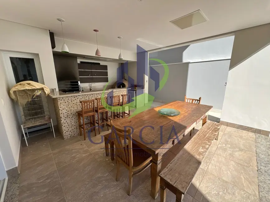 Foto 2 de Casa com 3 quartos à venda, 330m2 em Mogi Guacu - SP