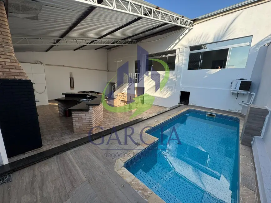 Foto 1 de Casa com 3 quartos à venda, 220m2 em Jardim Cristina, Mogi Guacu - SP