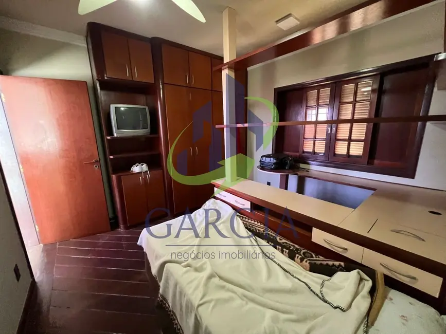 Foto 3 de Casa com 4 quartos à venda, 521m2 em Jardim Brasília, Mogi Mirim - SP