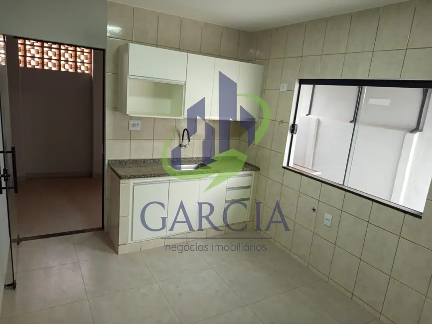 Casa com 3 quartos para alugar, 148m2 em Jardim Presidente, Mogi Guacu - SP - imagem 4 Foto 4 de Casa com 3 quartos para alugar, 148m2 em Jardim Presidente, Mogi Guacu - SP