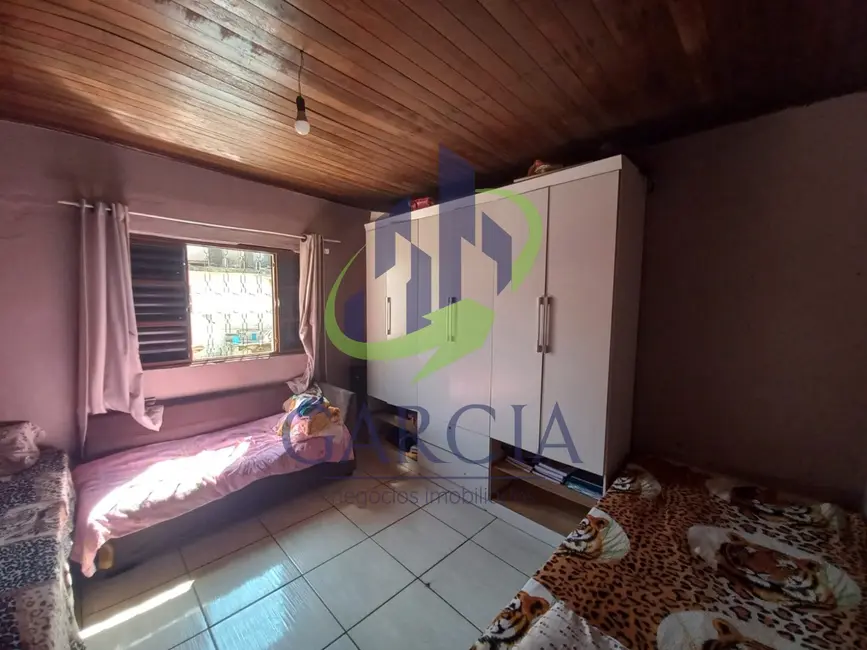 Foto 2 de Casa com 4 quartos à venda, 186m2 em Jardim Guaçu-Mirim, Mogi Mirim - SP