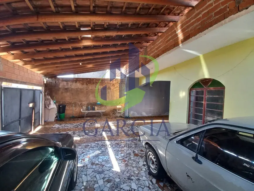 Foto 2 de Casa com 5 quartos à venda, 225m2 em Vila São Carlos, Mogi Guacu - SP