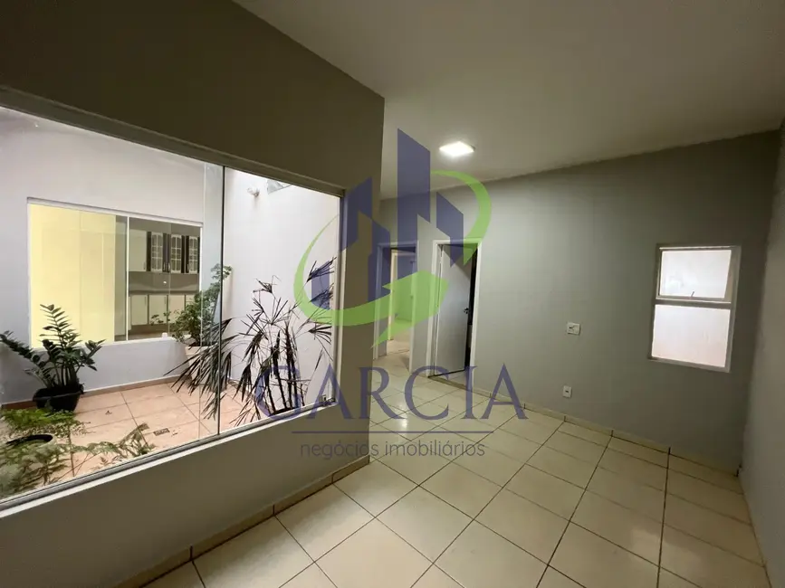 Foto 1 de Casa com 3 quartos para alugar, 110m2 em Jardim Santa Mônica II, Mogi Guacu - SP
