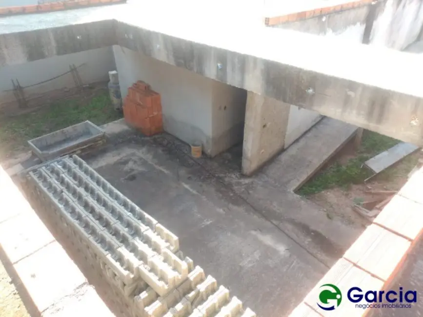 Foto 2 de Casa com 3 quartos à venda, 415m2 em Jardim Camargo, Mogi Guacu - SP