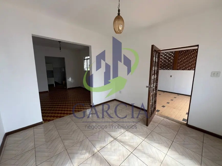 Casa com 2 quartos para alugar, 130m2 em Centro, Mogi Guacu - SP - imagem 9 Foto 9 de Casa com 2 quartos para alugar, 130m2 em Centro, Mogi Guacu - SP
