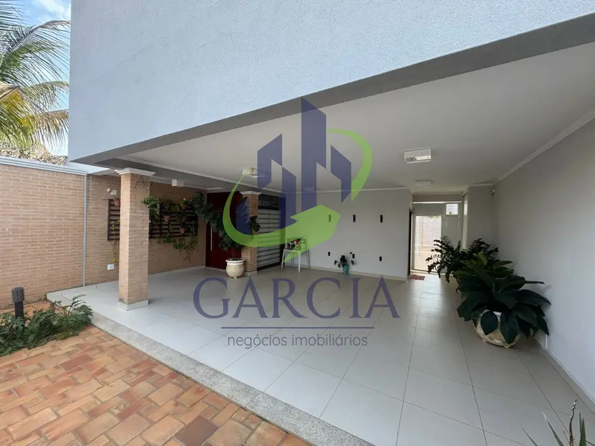 Foto 3 de Casa com 5 quartos à venda, 614m2 em Estiva Gerbi - SP