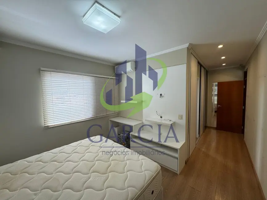 Foto 5 de Casa com 5 quartos à venda, 614m2 em Estiva Gerbi - SP