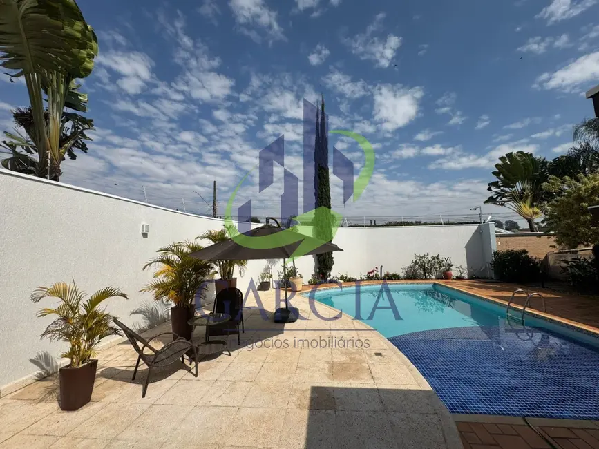 Foto 1 de Casa com 5 quartos à venda, 614m2 em Estiva Gerbi - SP