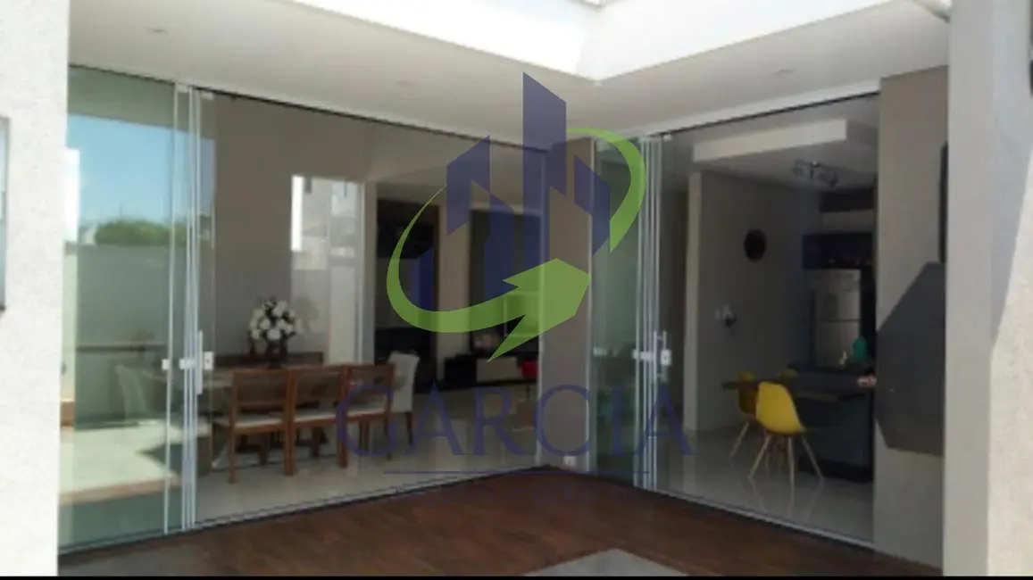 Foto 3 de Casa com 3 quartos à venda, 203m2 em Estiva Gerbi - SP