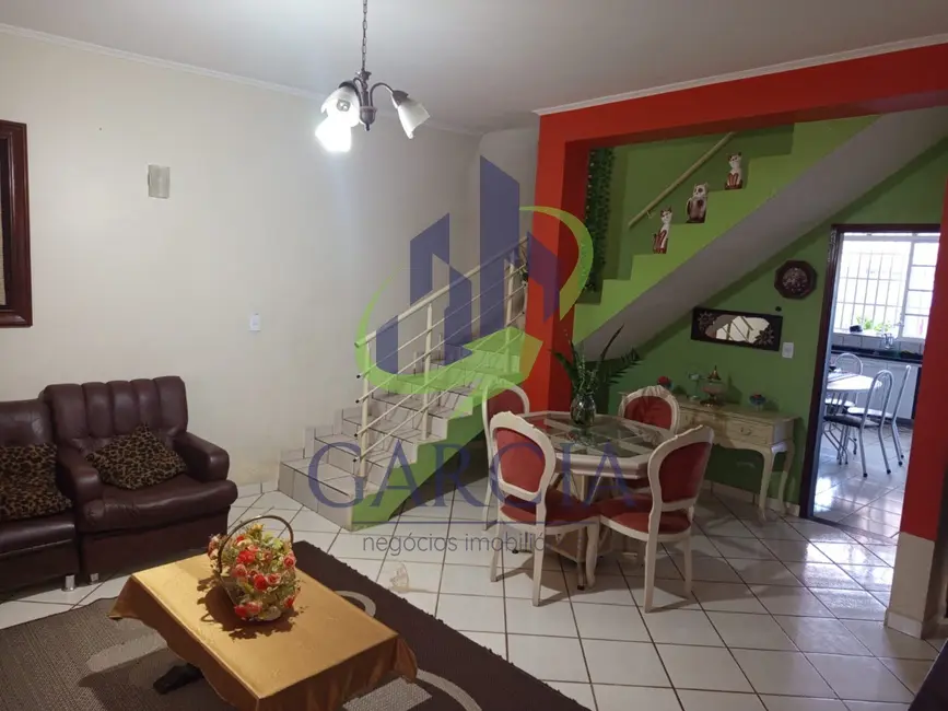 Foto 1 de Casa com 5 quartos à venda, 236m2 em Jardim Rosa Cruz, Mogi Guacu - SP