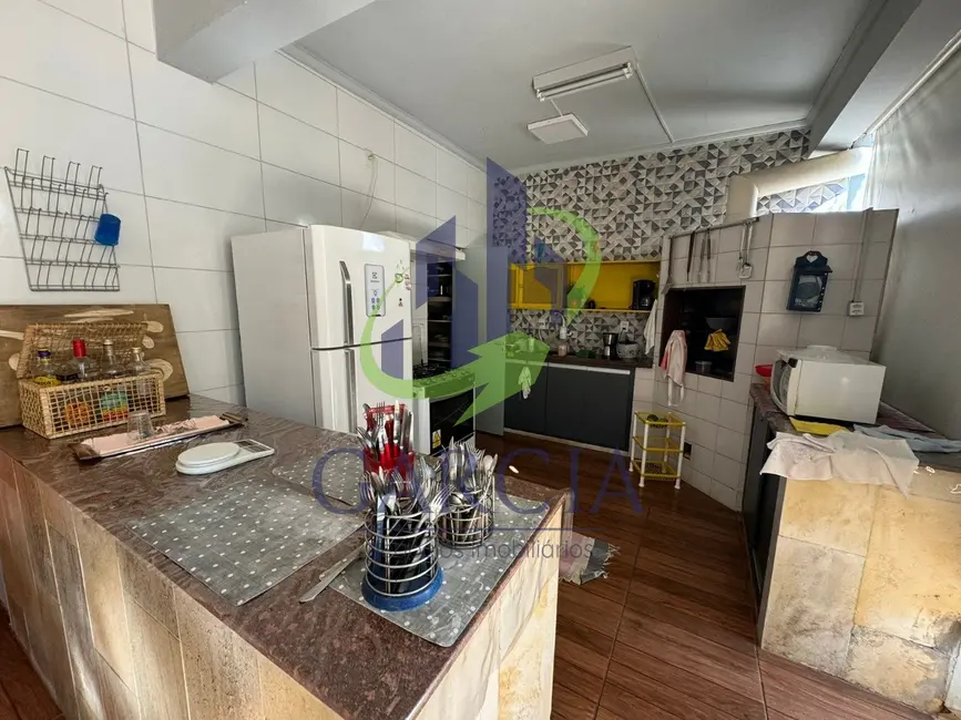 Foto 6 de Casa com 4 quartos para alugar, 300m2 em Vila Santa Júlia, Mogi Guacu - SP