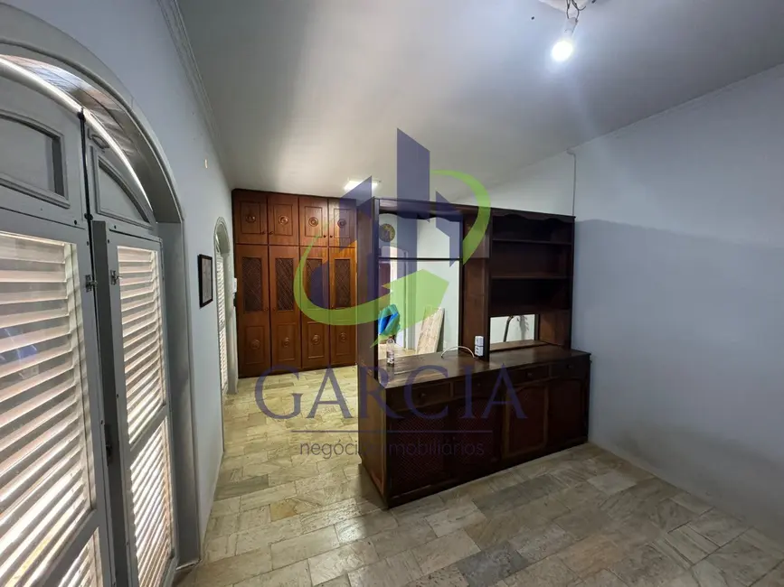 Foto 4 de Casa com 4 quartos para alugar, 300m2 em Vila Santa Júlia, Mogi Guacu - SP