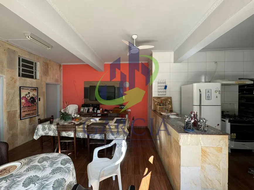 Foto 5 de Casa com 4 quartos para alugar, 300m2 em Vila Santa Júlia, Mogi Guacu - SP