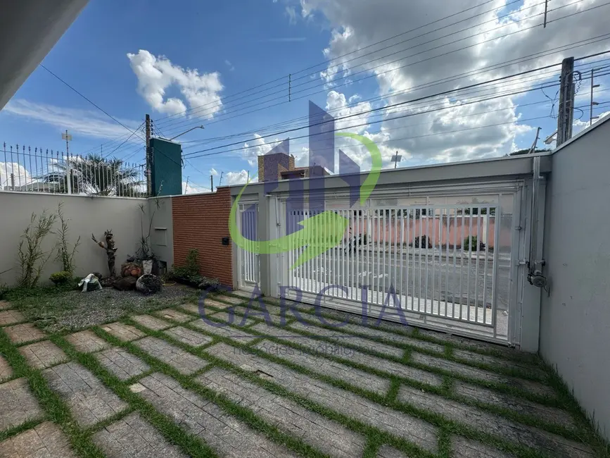 Foto 2 de Casa com 4 quartos à venda, 274m2 em Jardim Cruzeiro, Mogi Guacu - SP