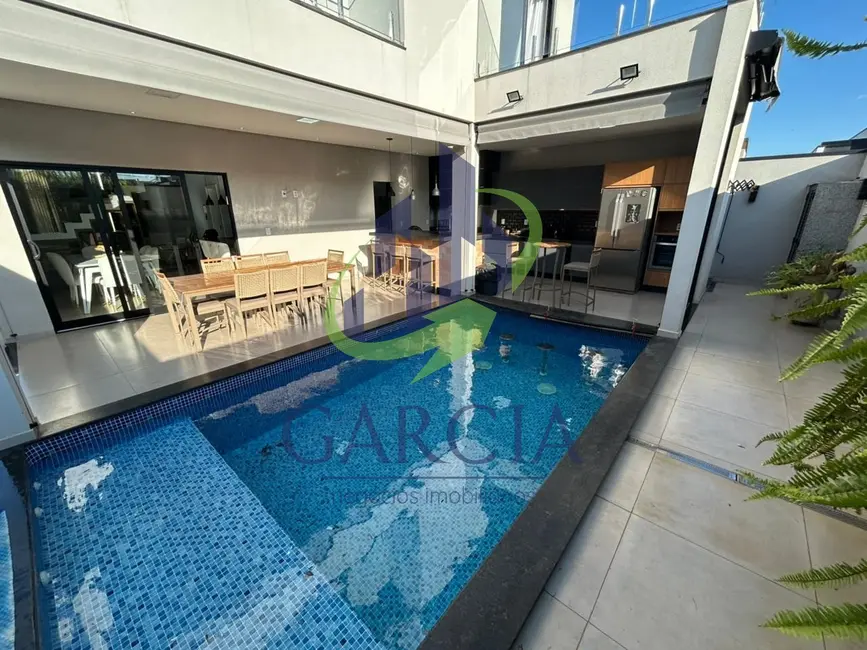 Foto 1 de Casa com 4 quartos à venda, 315m2 em Mogi Guacu - SP