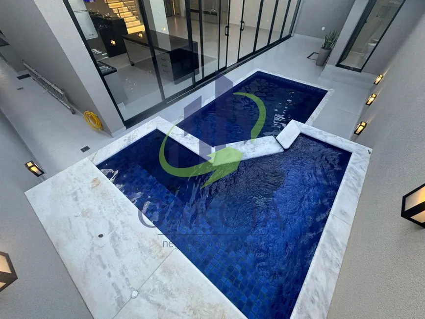 Foto 2 de Casa com 4 quartos à venda, 315m2 em Mogi Guacu - SP