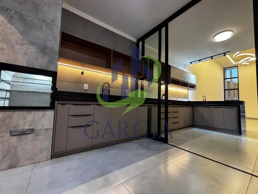 Foto 1 de Casa com 3 quartos à venda e para alugar, 130m2 em Mogi Guacu - SP
