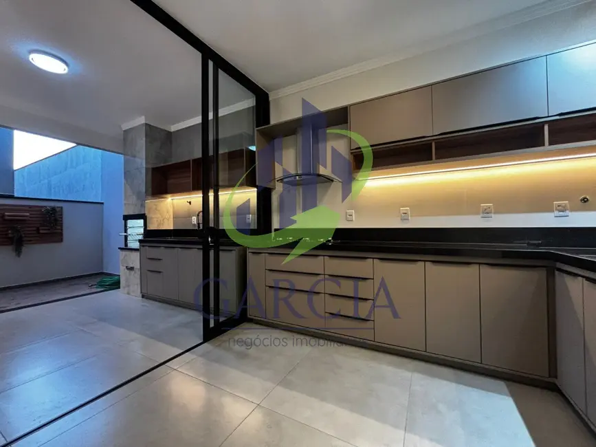 Foto 2 de Casa com 3 quartos à venda e para alugar, 130m2 em Mogi Guacu - SP