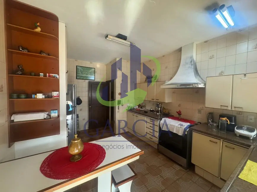 Foto 4 de Casa com 3 quartos à venda, 225m2 em Jardim Centenário, Mogi Guacu - SP