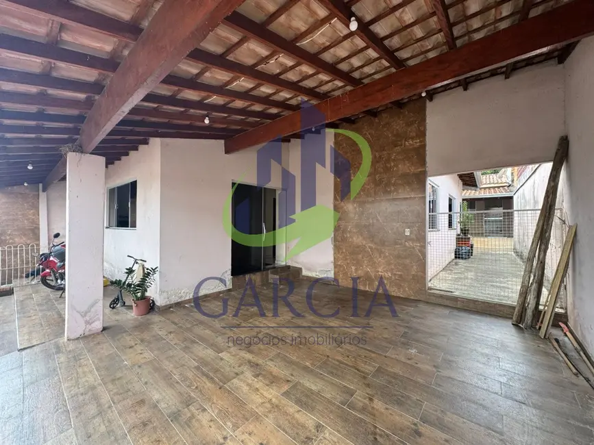 Foto 1 de Casa com 3 quartos à venda, 220m2 em Jardim Samira, Mogi Guacu - SP