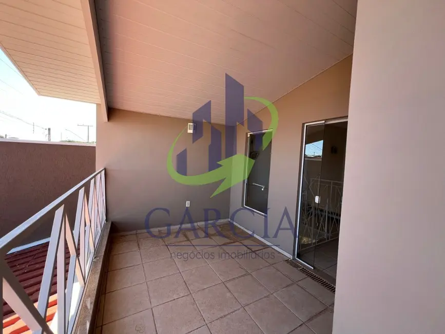 Foto 2 de Casa com 3 quartos à venda, 232m2 em Mogi Guacu - SP