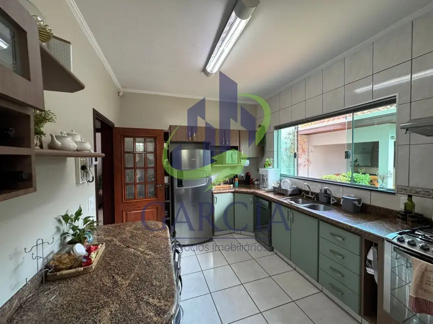 Foto 7 de Casa com 3 quartos à venda, 254m2 em Jardim Centenário, Mogi Guacu - SP