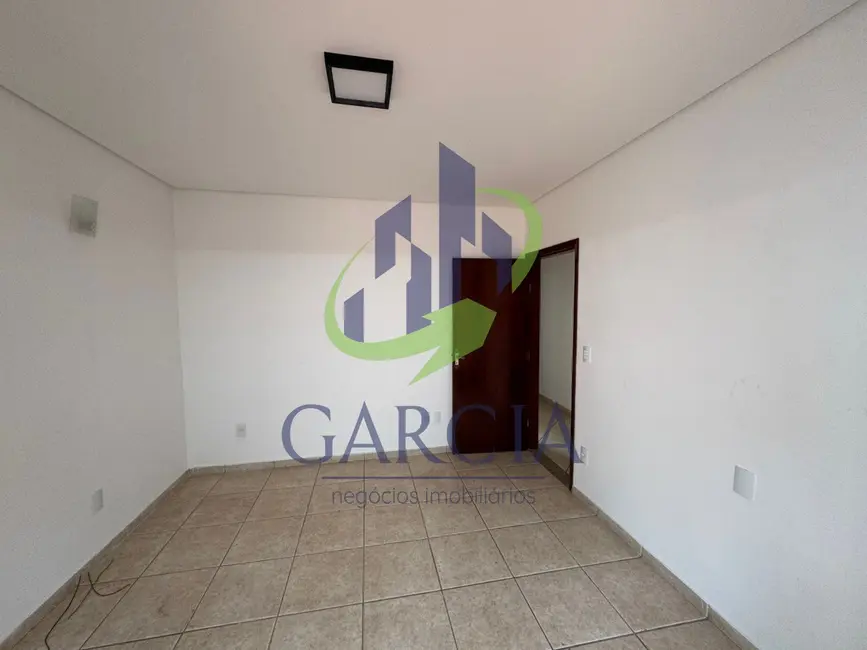 Foto 4 de Casa com 3 quartos à venda, 247m2 em Vila Pinheiro, Mogi Guacu - SP