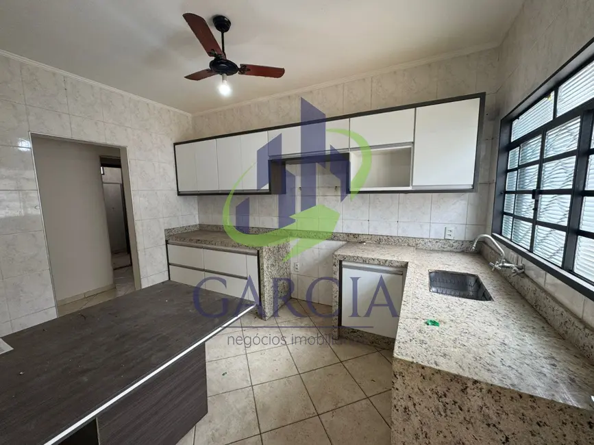 Casa com 3 quartos para alugar, 102m2 em Jardim Serra Dourada, Mogi Guacu - SP - imagem 6 Foto 6 de Casa com 3 quartos para alugar, 102m2 em Jardim Serra Dourada, Mogi Guacu - SP