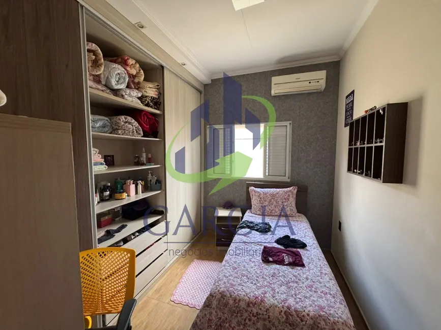 Casa com 3 quartos para alugar, 170m2 em Parque Cidade Nova, Mogi Guacu - SP - imagem 3 Foto 3 de Casa com 3 quartos para alugar, 170m2 em Parque Cidade Nova, Mogi Guacu - SP
