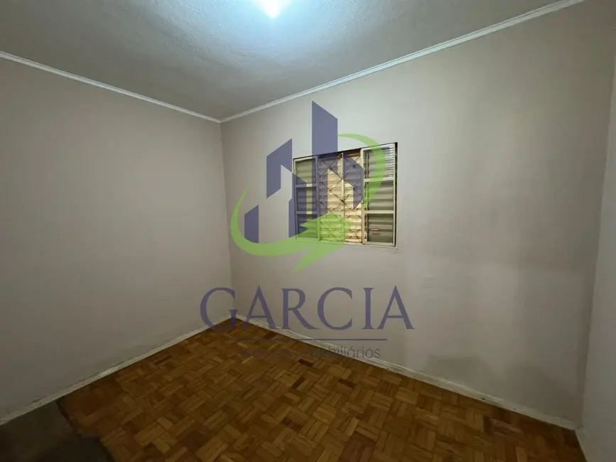 Casa com 3 quartos para alugar, 90m2 em Jardim Nossa Senhora das Graças, Mogi Guacu - SP - imagem 4 Foto 4 de Casa com 3 quartos para alugar, 90m2 em Jardim Nossa Senhora das Graças, Mogi Guacu - SP