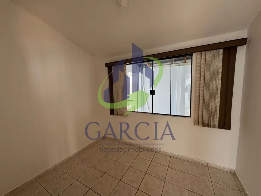 Foto 2 de Casa com 3 quartos para alugar, 120m2 em Jardim Ipê II, Mogi Guacu - SP