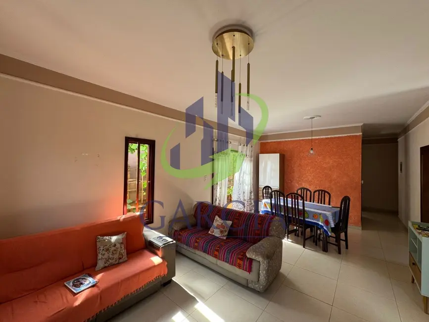 Foto 3 de Casa com 4 quartos à venda, 156m2 em Jardim Hermínio Bueno, Mogi Guacu - SP