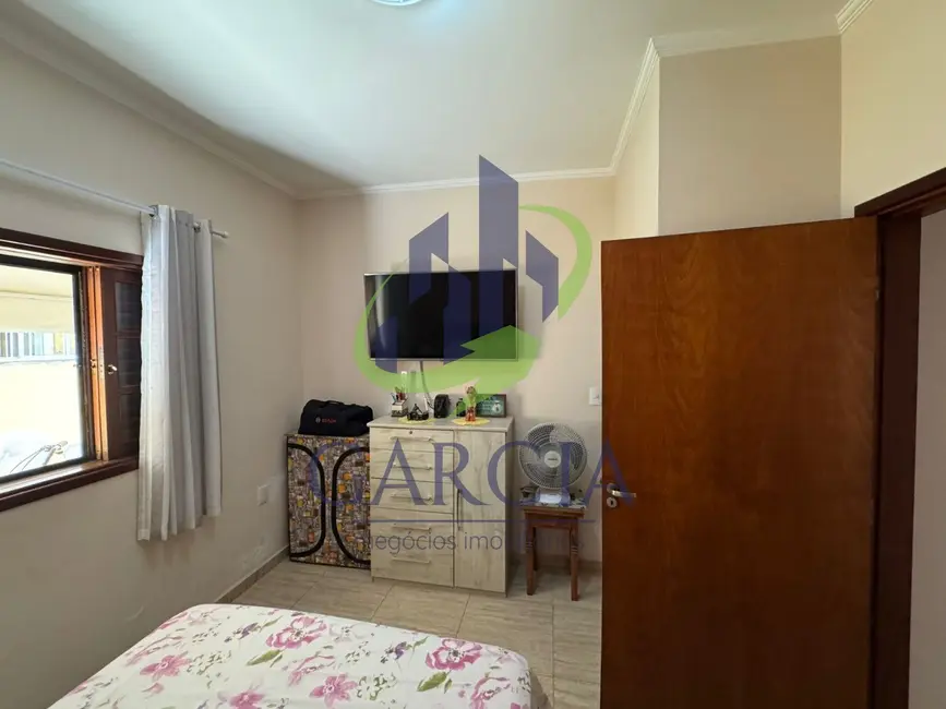 Foto 8 de Casa com 4 quartos à venda, 156m2 em Jardim Hermínio Bueno, Mogi Guacu - SP