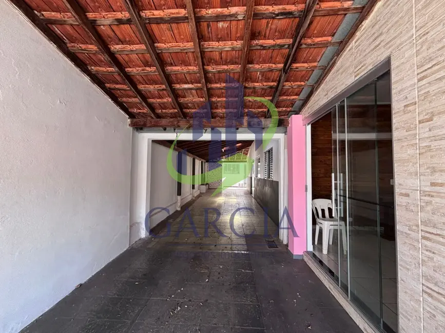 Foto 3 de Casa com 4 quartos à venda, 220m2 em Jardim Bandeirantes, Mogi Guacu - SP