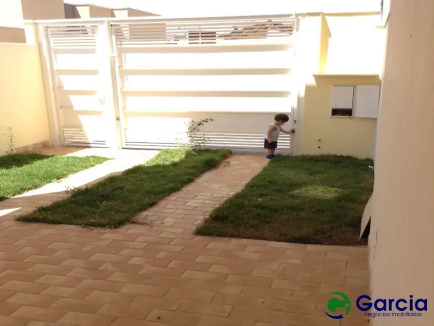 Foto 9 de Casa com 2 quartos para alugar, 100m2 em Jardim Santa Cruz, Mogi Guacu - SP