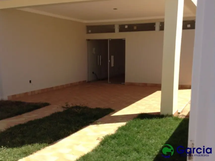 Foto 1 de Casa com 2 quartos para alugar, 100m2 em Jardim Santa Cruz, Mogi Guacu - SP